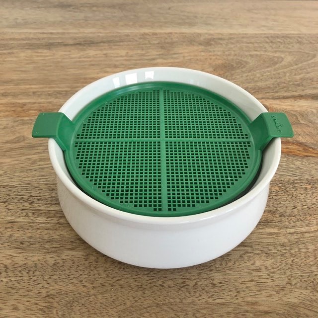 Coupelle de germination pour graines à mucilage