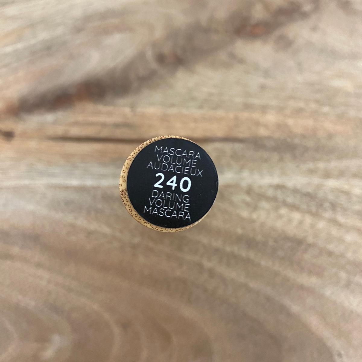 Mascara volume audacieux- 240 noir intense – Image 4