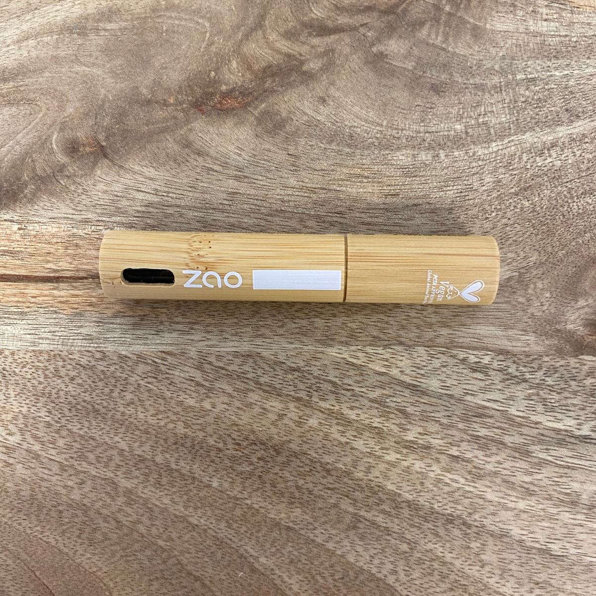 Mascara volume audacieux- 240 noir intense – Image 8