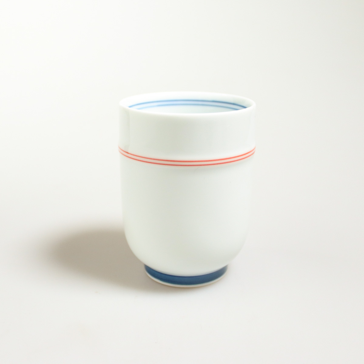 Tasse au liseré rouge « Yumeji » en porcelaine de Hasami