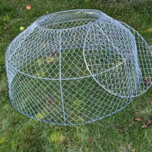 Cage à pâturer ou mue à poussins ronde fabriquée en Bretagne