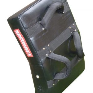 Bouclier de frappe noir Kamikaze, Prix : 82,00 euros